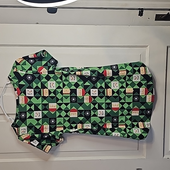 Lularoe Christmas t-shirt size xxs - Picture 6 of 6